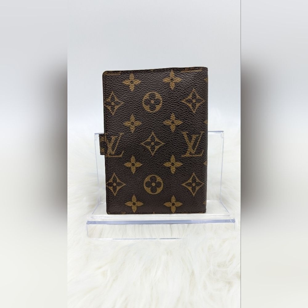 Louis Vuitton Small Ring Agenda  Cover - Picture 2 of 8